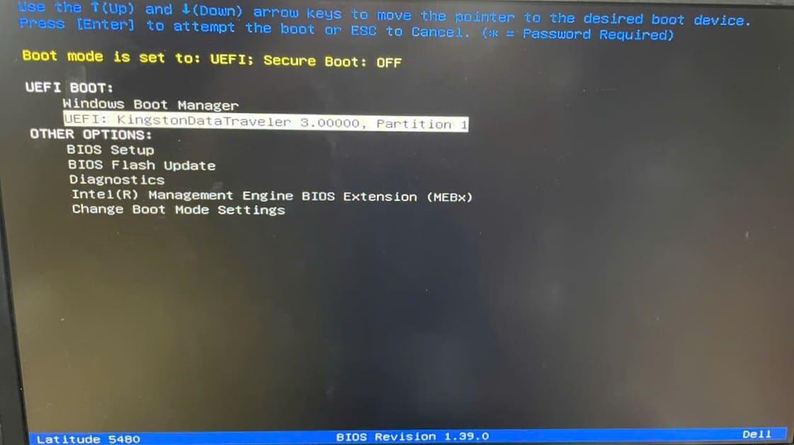 Bước 3: Khởi động máy tính từ USB Bước 3: Khởi động máy tính từ USB